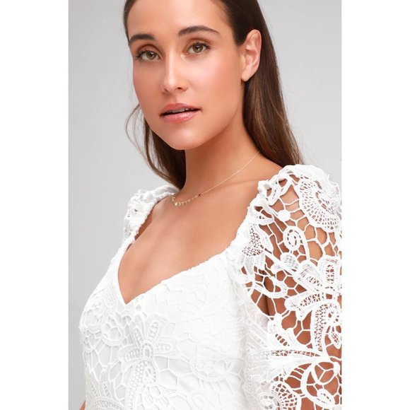 Lulus Briarwood Vintage Inspired Lace Ruffled Midi Bodycon Dress w/V-Neck - XS - Picture 2 of 7